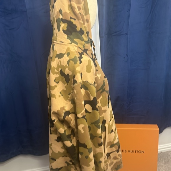 Nice Stable Hoodie - Picture 4 of 4